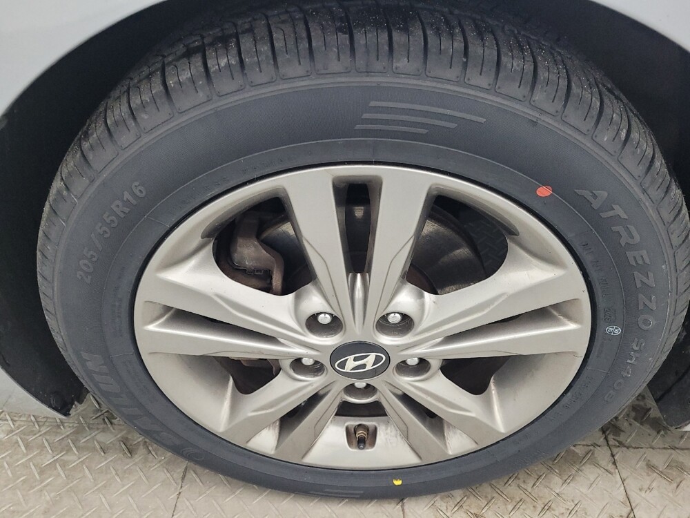 2017 Hyundai Elantra in Greensboro, NC 27407 - 18099413 31