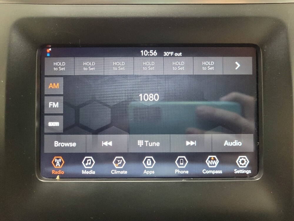 2020 Jeep Cherokee in Pittsburgh, PA 15236 - 18099417 25