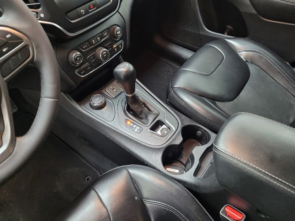 2020 Jeep Cherokee in Pittsburgh, PA 15236 - 18099417 26