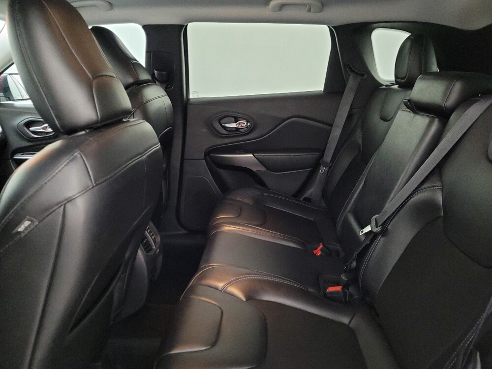 2020 Jeep Cherokee in Pittsburgh, PA 15236 - 18099417 18