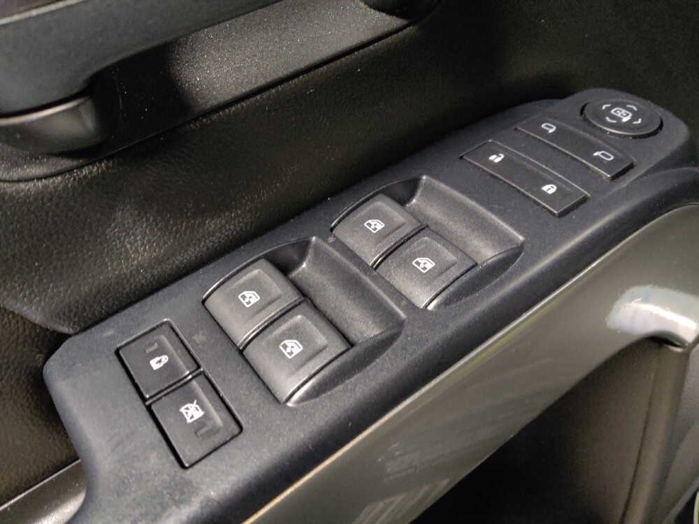 2018 Chevrolet Silverado 1500 in Chandler, AZ 85225 - 18099420 27