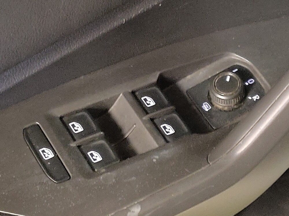 2020 Volkswagen Jetta in Tampa, FL 33612 - 18099424 27