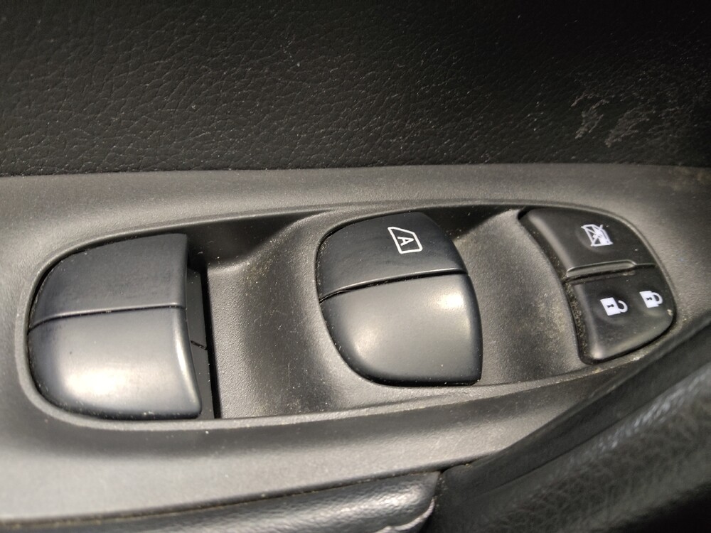 2020 Nissan Rogue Sport in Greensboro, NC 27407 - 18099437 27