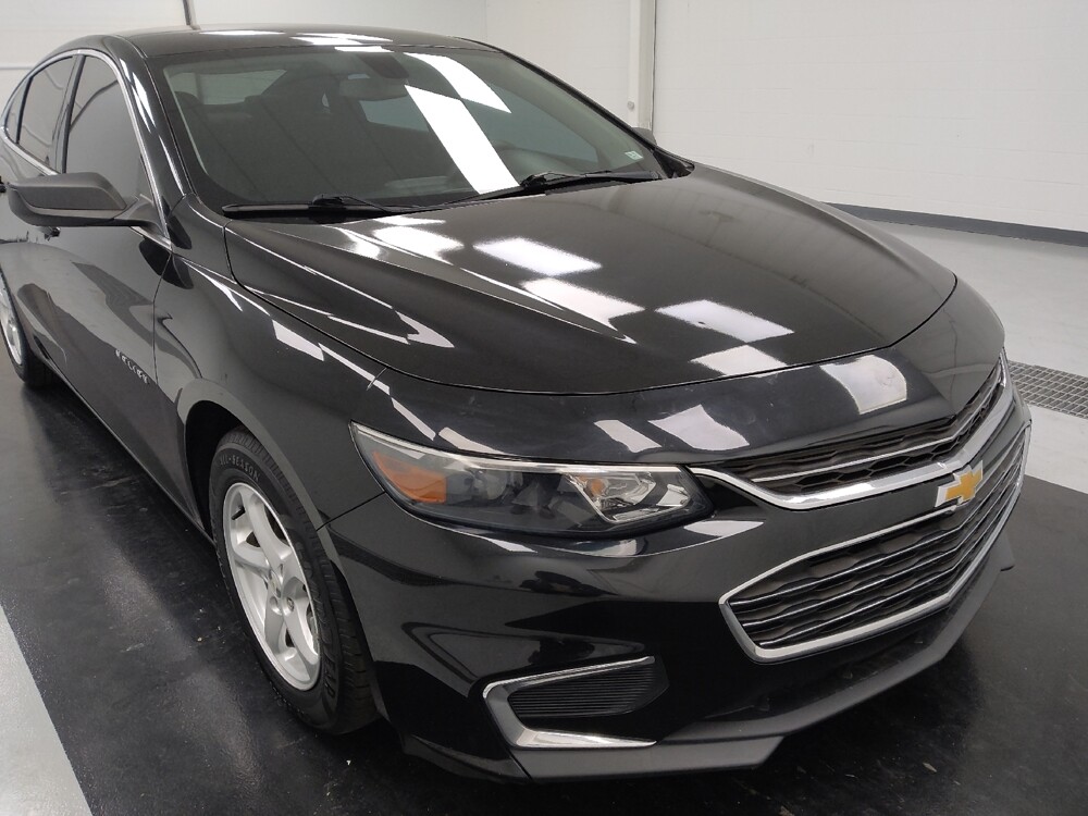 2017 Chevrolet Malibu in St. Louis, MO 63125 - 18099446 14