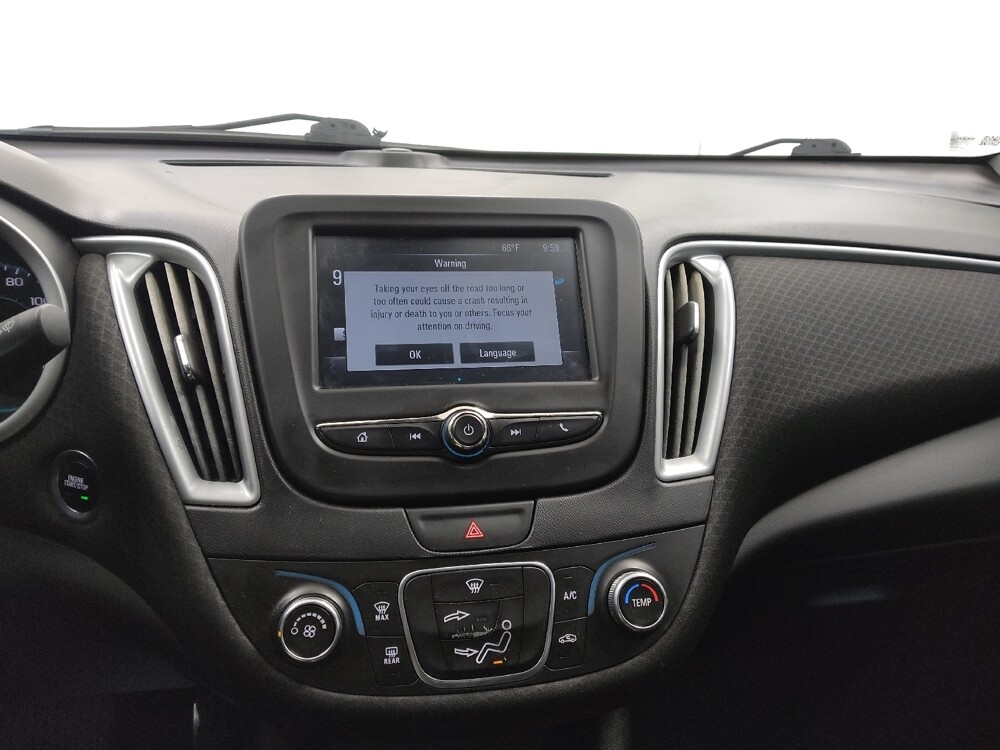 2017 Chevrolet Malibu in St. Louis, MO 63125 - 18099446 25