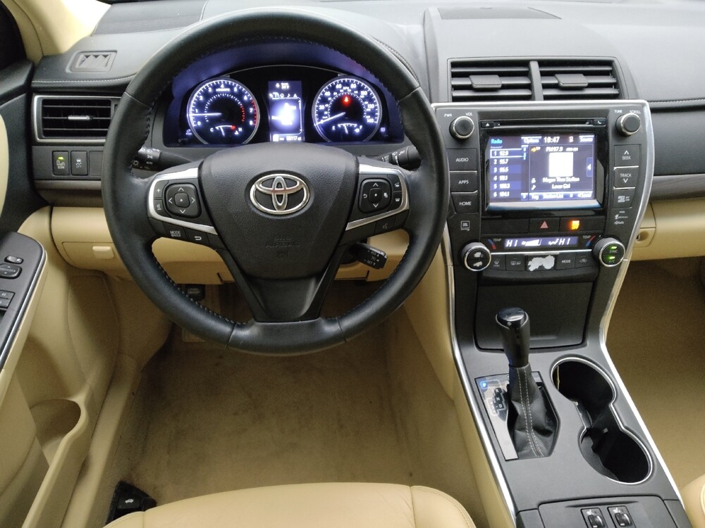 2015 Toyota Camry in Live Oak, TX 78233 - 18099450 22