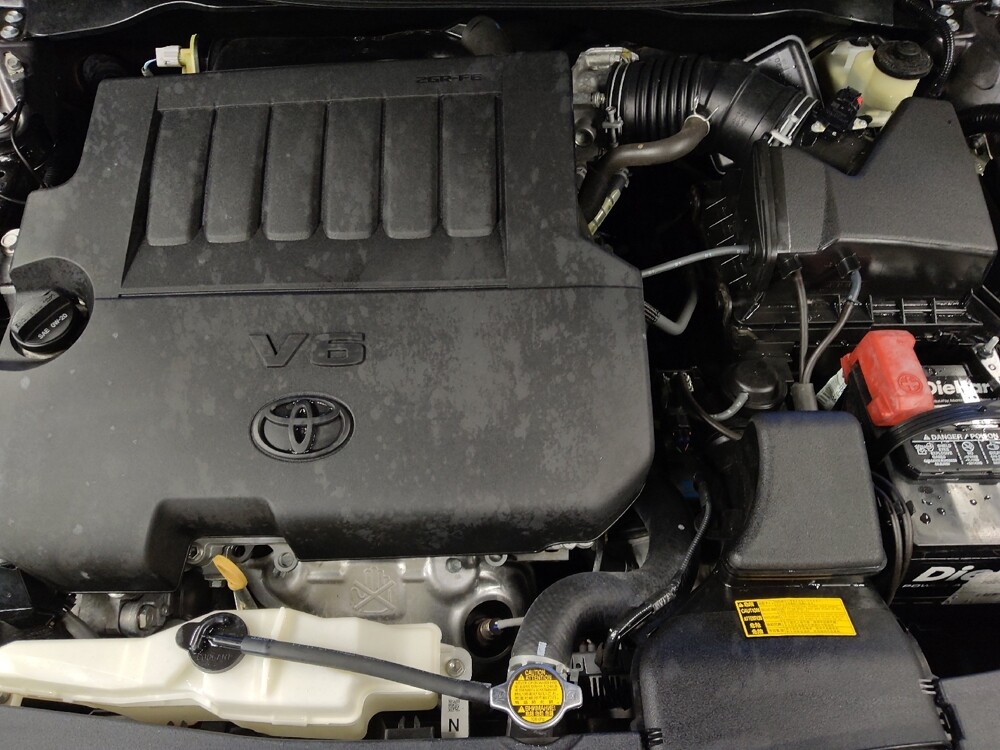 2015 Toyota Camry in Live Oak, TX 78233 - 18099450 30