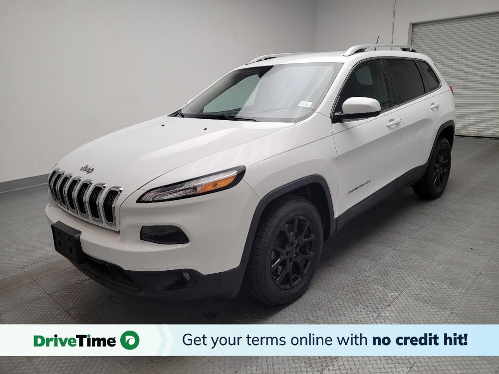 2018 Jeep Cherokee in Downey, CA 90241 - 18099466