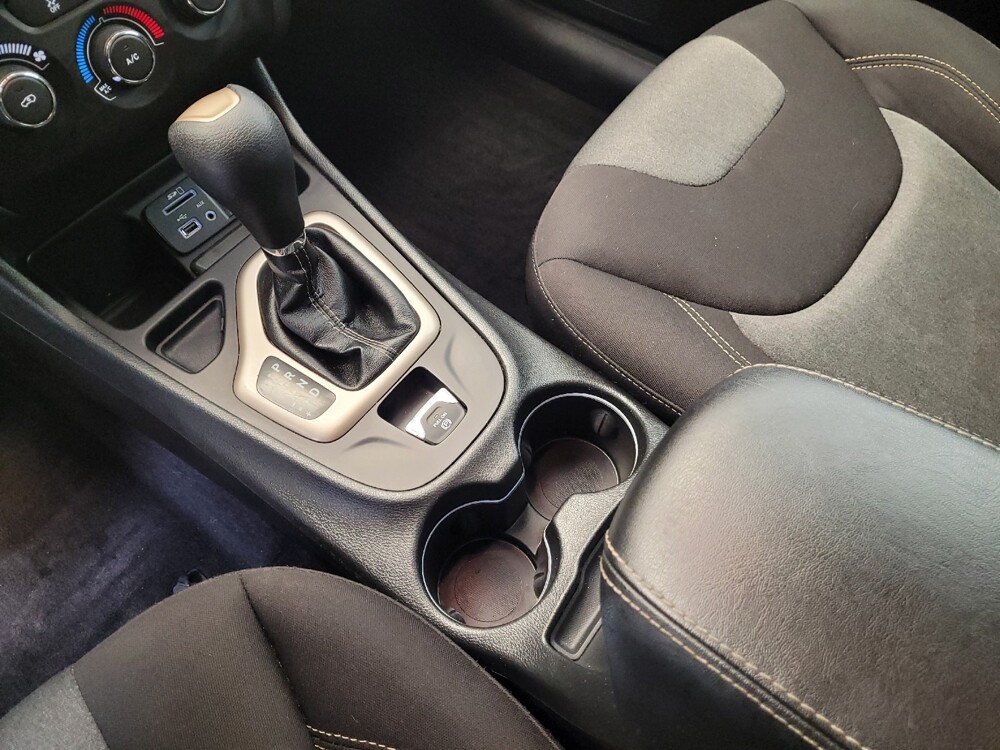 2018 Jeep Cherokee in Downey, CA 90241 - 18099466 26