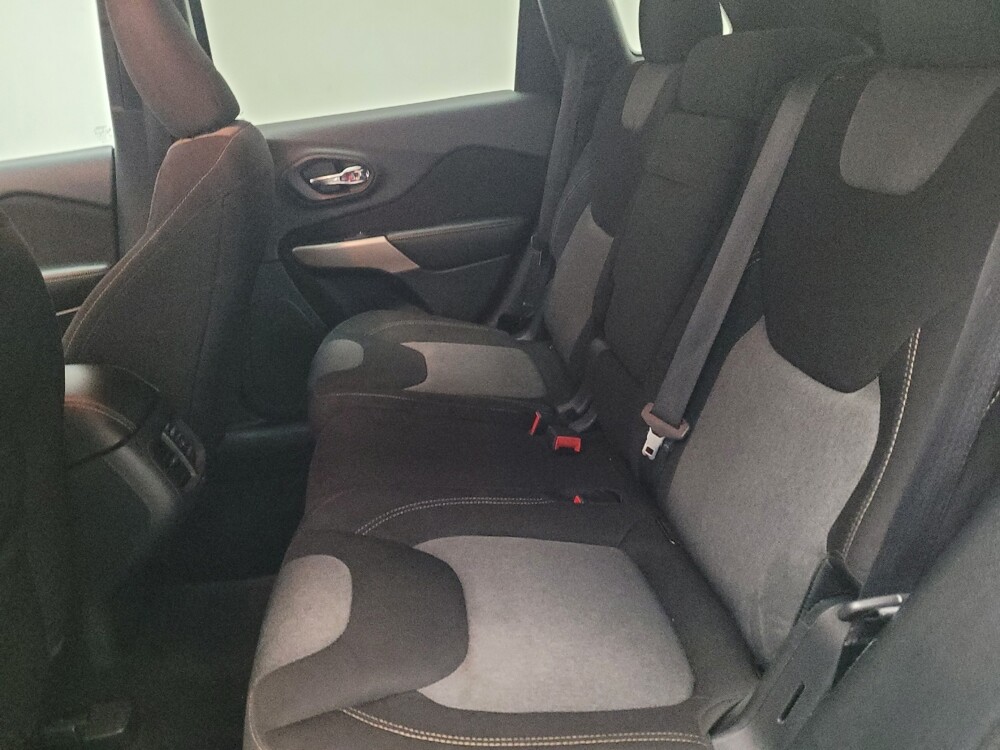 2018 Jeep Cherokee in Downey, CA 90241 - 18099466 18