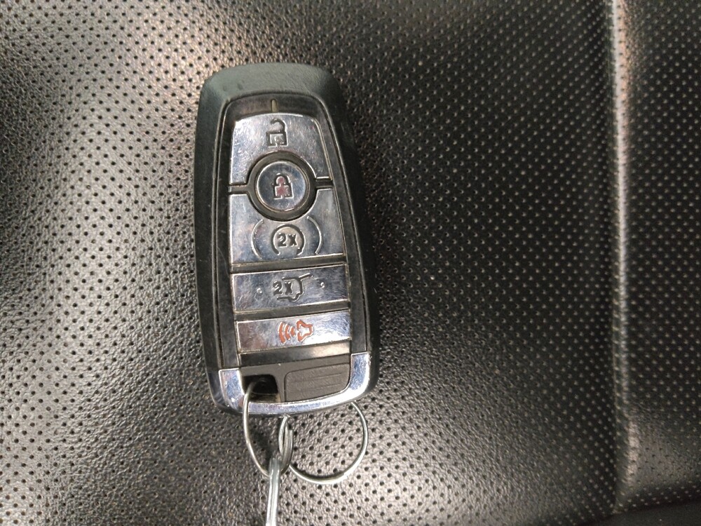 2022 Lincoln Corsair in Gladstone, MO 64118 - 18099479 32