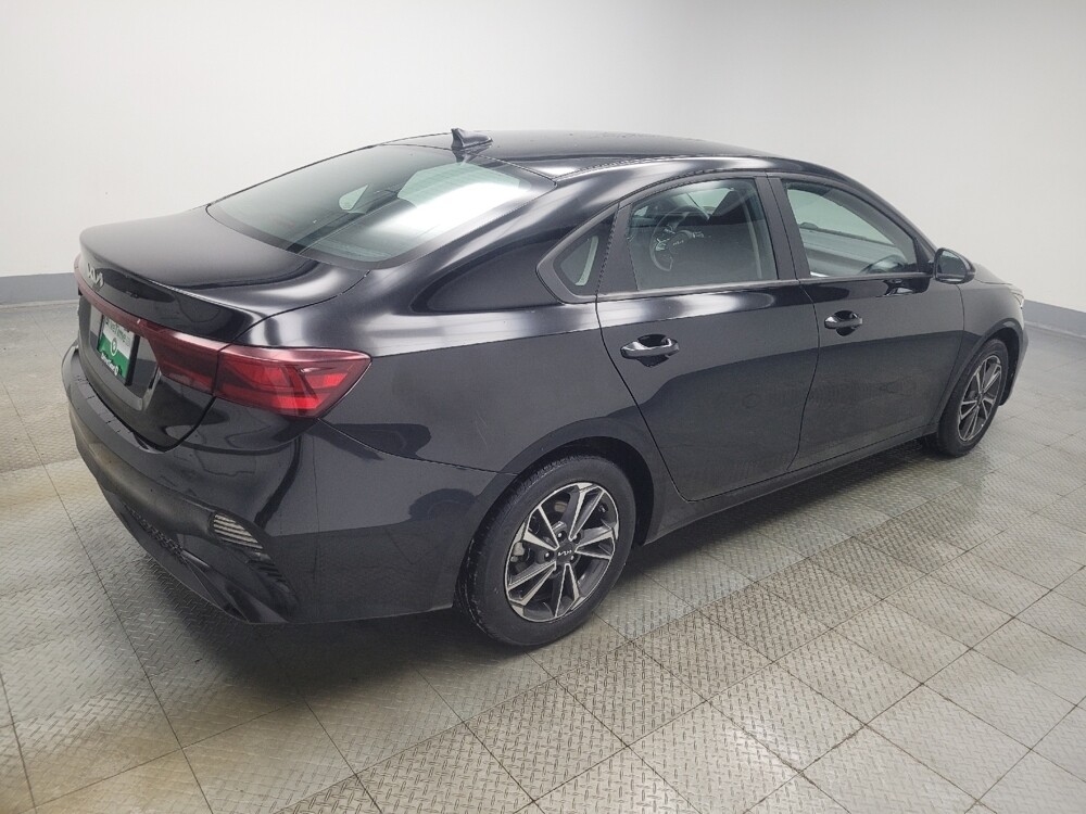 2022 Kia Forte in Indianapolis, IN 46219 - 18099480 10