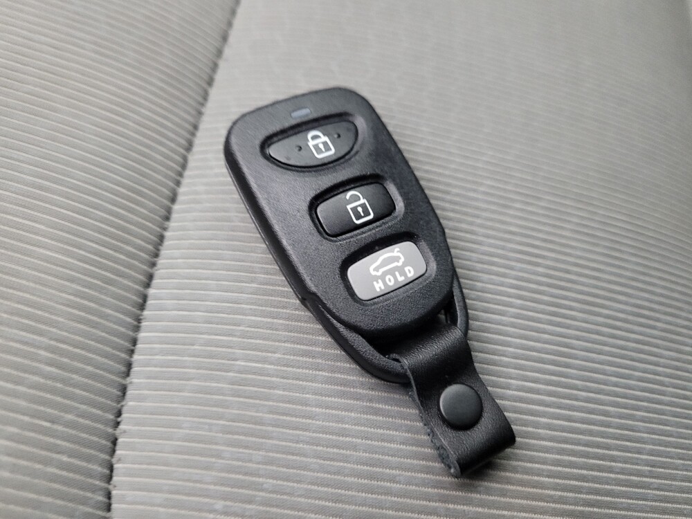 2018 Hyundai Elantra in Chandler, AZ 85225 - 18099483 32