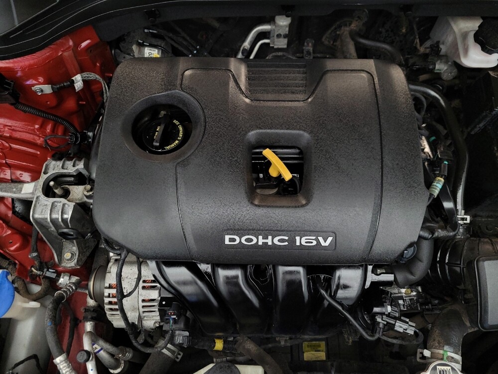 2018 Hyundai Elantra in Chandler, AZ 85225 - 18099483 30