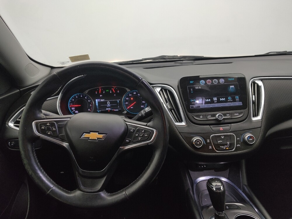 2017 Chevrolet Malibu in Gladstone, MO 64118 - 18099484 22