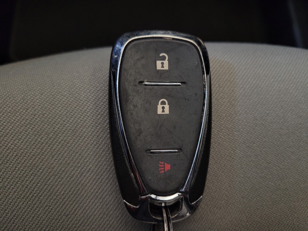 2020 Chevrolet Equinox in Columbus, OH 43231 - 18099491 32