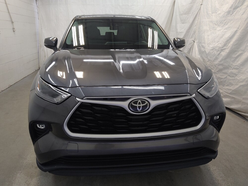 2022 Toyota Highlander in Fairfield, OH 45014 - 18099492 14