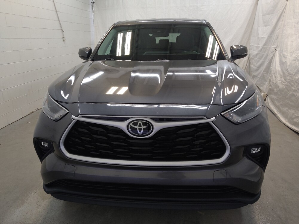 2022 Toyota Highlander in Fairfield, OH 45014 - 18099492 15
