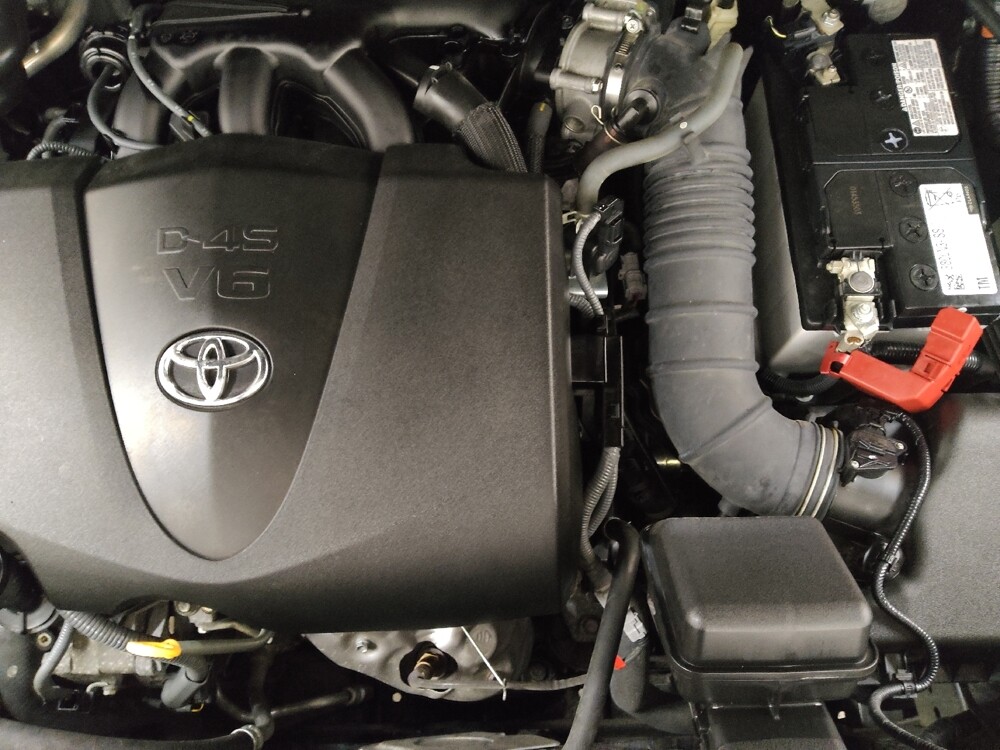 2022 Toyota Highlander in Fairfield, OH 45014 - 18099492 30