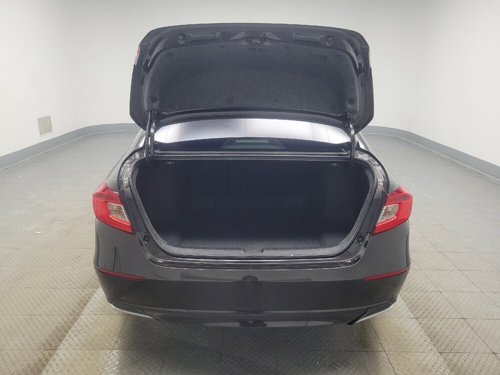 2018 Honda Accord in Indianapolis, IN 46222 - 18099498 29