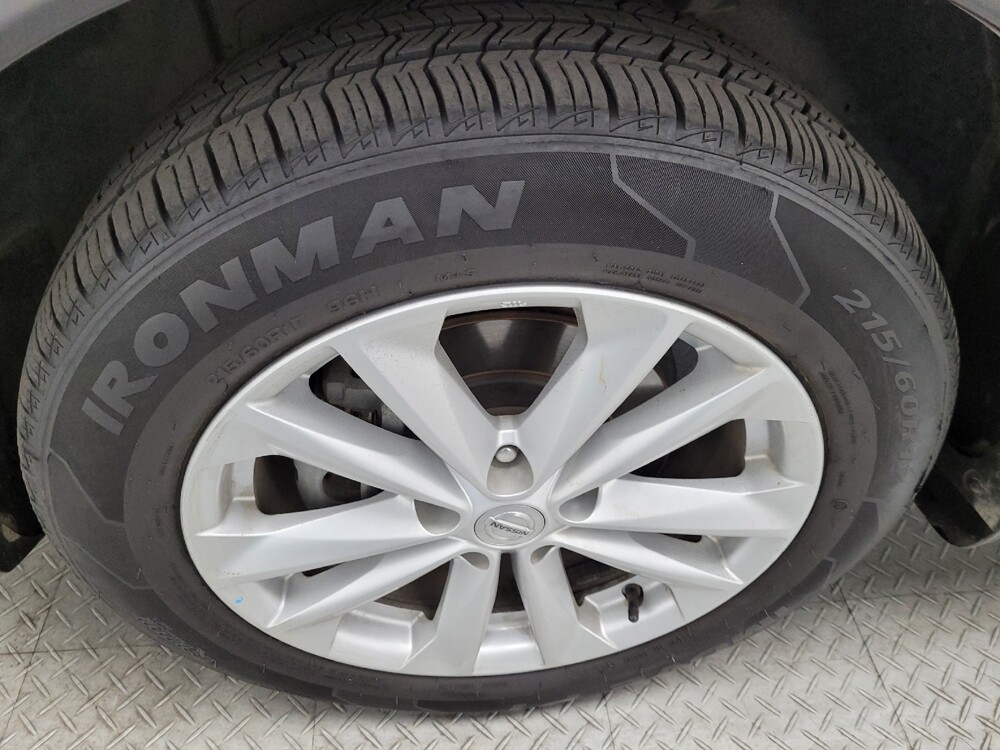 2018 Nissan Rogue Sport in Las Vegas, NV 89102 - 18099508 31