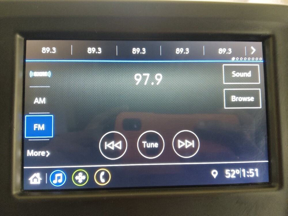 2019 Chevrolet Equinox in Conway, SC 29526 - 18099525 25