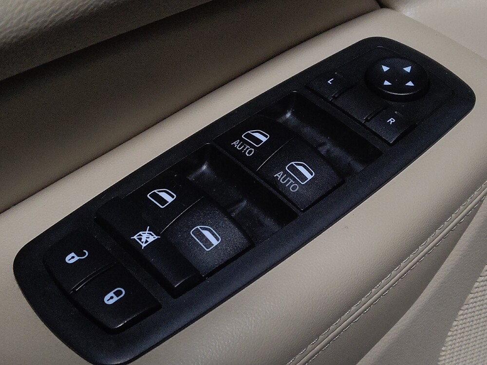 2018 Jeep Grand Cherokee in Kissimmee, FL 34744 - 18099529 27