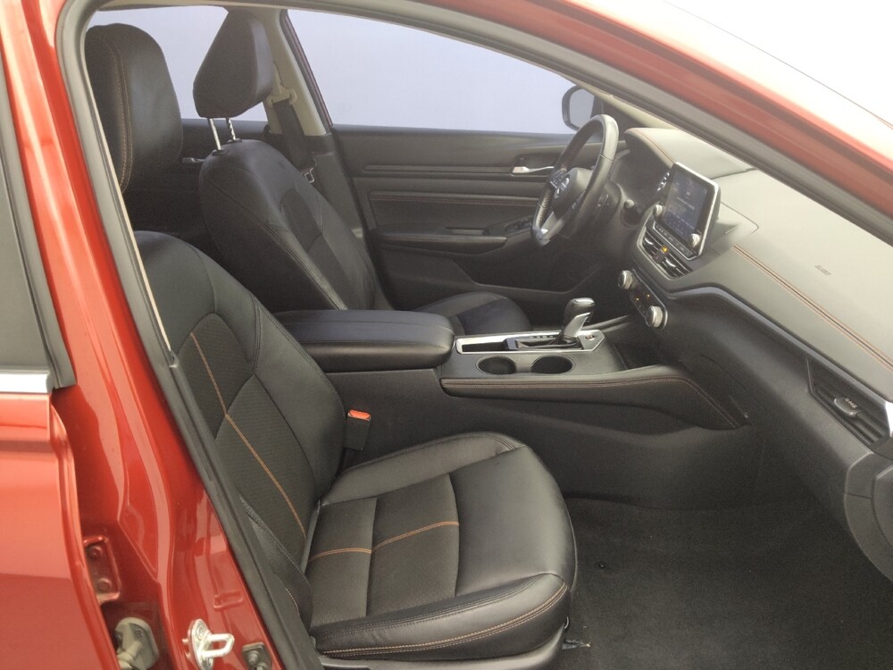2021 Nissan Altima in Live Oak, TX 78233 - 18099532 21