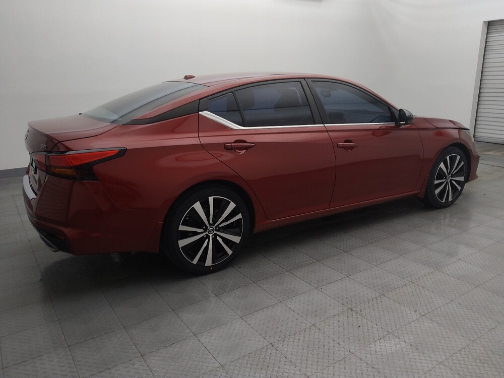 2021 Nissan Altima in Live Oak, TX 78233 - 18099532 10