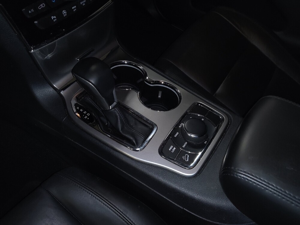 2020 Jeep Grand Cherokee in Gainesville, FL 32609 - 18099537 26