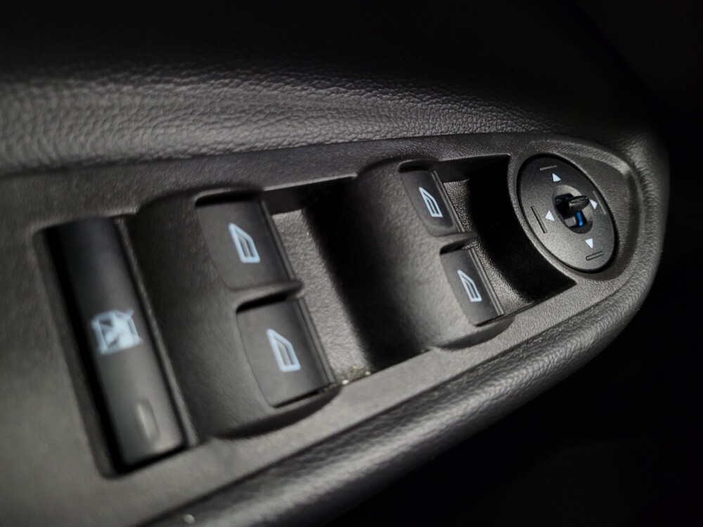 2019 Ford Escape in Las Vegas, NV 89102 - 18099540 27