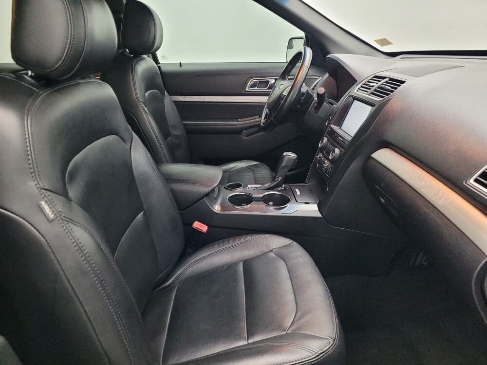 2016 Ford Explorer in Gainesville, FL 32609 - 18099543 21