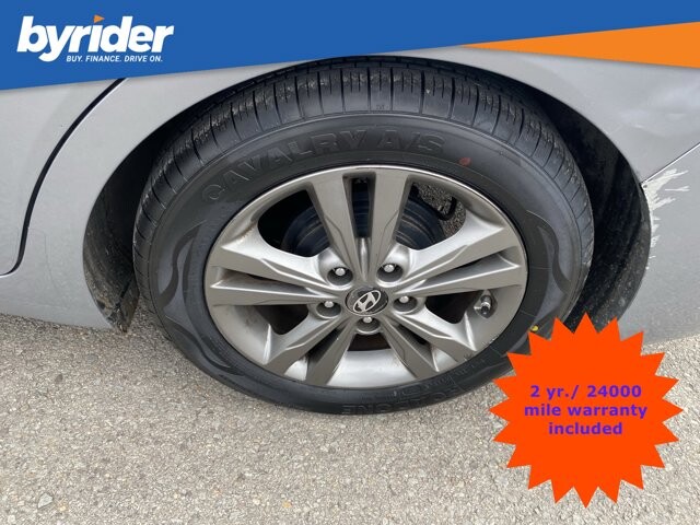 2017 Hyundai Elantra in Conway, AR 72032 - 18099554 4