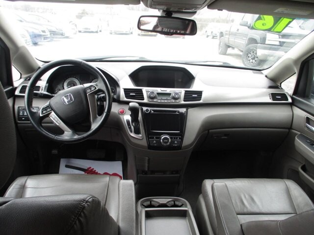 2016 Honda Odyssey in Oak Grove, MO 64075 - 18099561 12