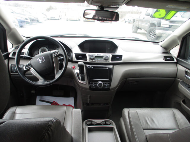 2016 Honda Odyssey in Oak Grove, MO 64075 - 18099561 12