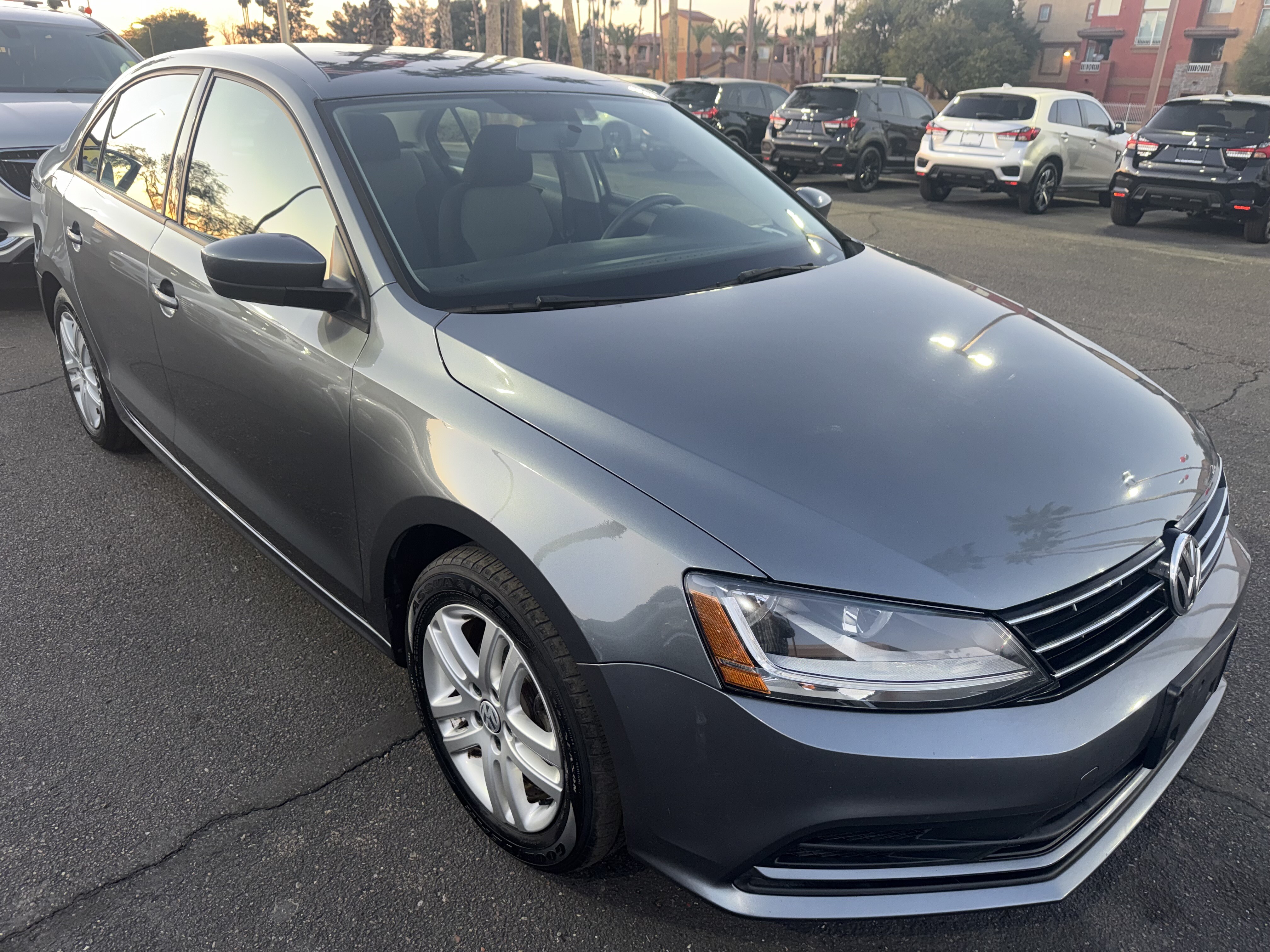 2018 Volkswagen Jetta in Phoenix, AZ 85022 - 18099586 3