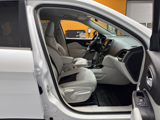 2020 Jeep Cherokee in Burlington, WI 53105 - 18099589 18