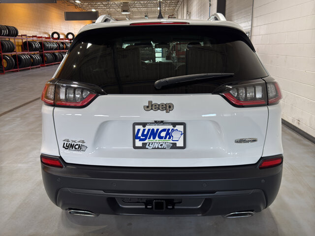 2020 Jeep Cherokee in Burlington, WI 53105 - 18099589 4