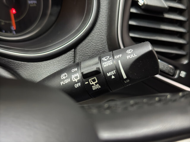 2020 Jeep Cherokee in Burlington, WI 53105 - 18099589 26