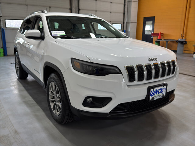 2020 Jeep Cherokee in Burlington, WI 53105 - 18099589 7