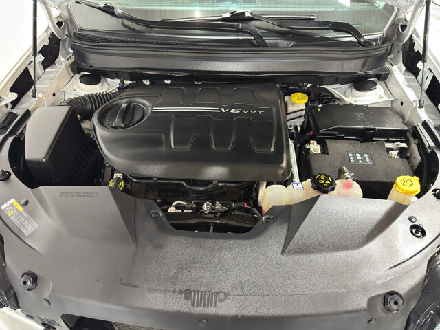 2020 Jeep Cherokee in Burlington, WI 53105 - 18099589 35