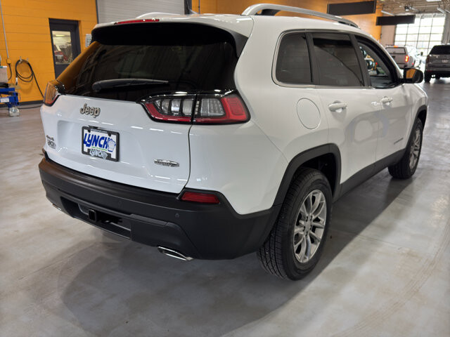 2020 Jeep Cherokee in Burlington, WI 53105 - 18099589 5
