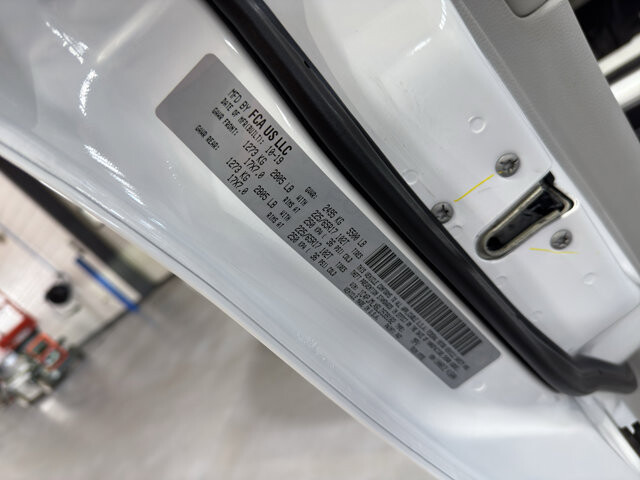 2020 Jeep Cherokee in Burlington, WI 53105 - 18099589 37