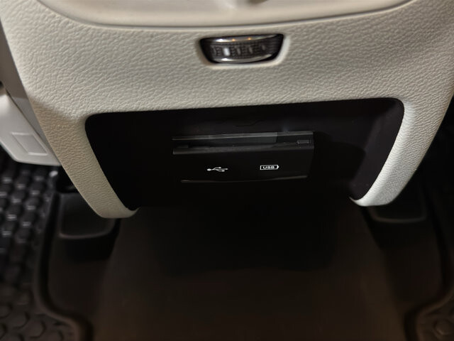 2020 Jeep Cherokee in Burlington, WI 53105 - 18099589 12