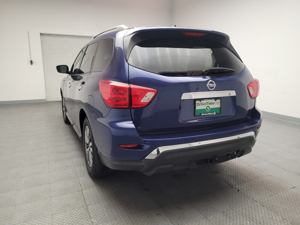 2018 Nissan Pathfinder in El Cajon, CA 92020 - 18099590 6