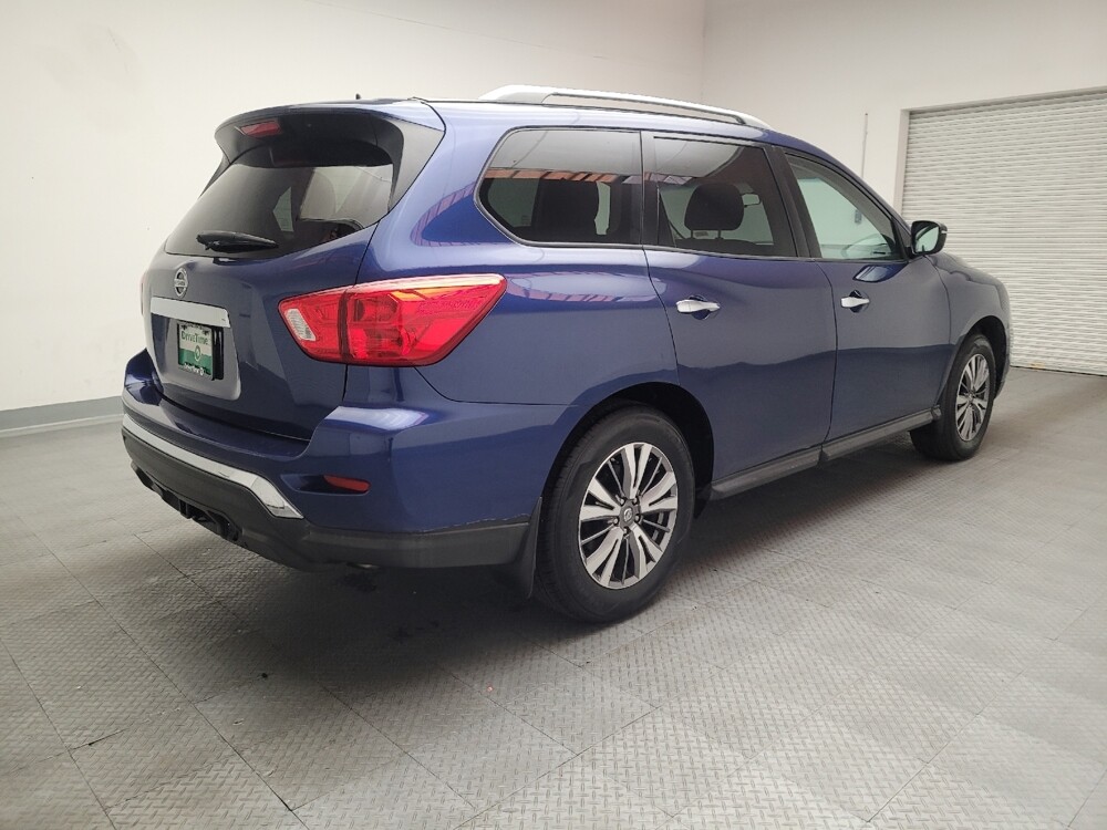 2018 Nissan Pathfinder in El Cajon, CA 92020 - 18099590 9