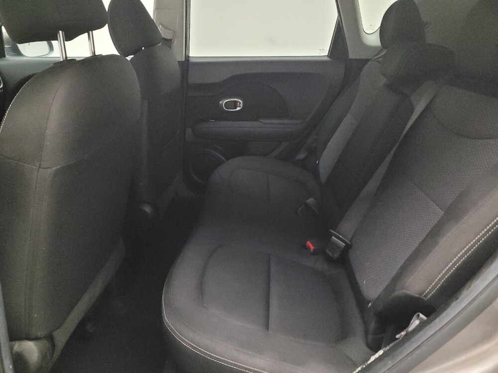 2019 Kia Soul in Riverside, CA 92504 - 18099597 18
