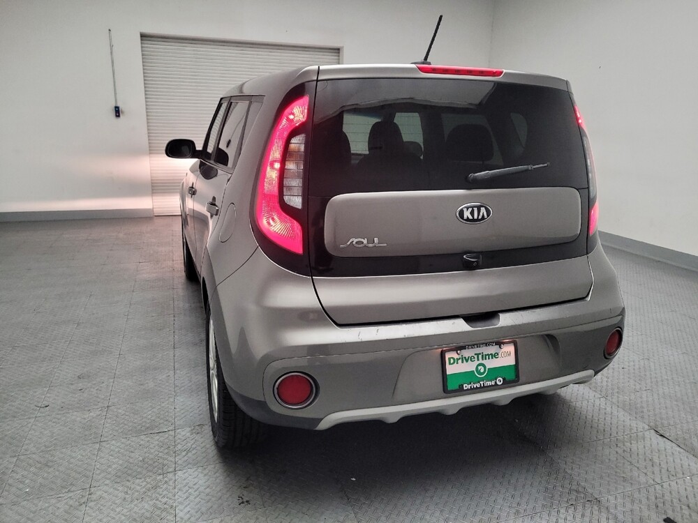 2019 Kia Soul in Riverside, CA 92504 - 18099597 6