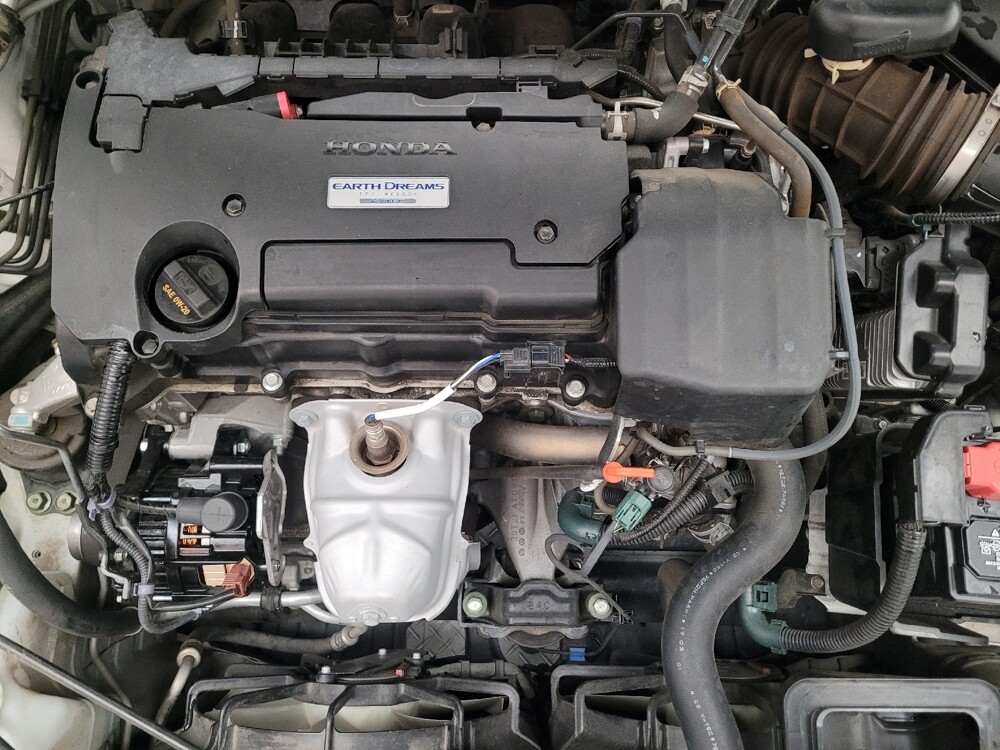 2017 Honda Accord in Downey, CA 90241 - 18099598 30