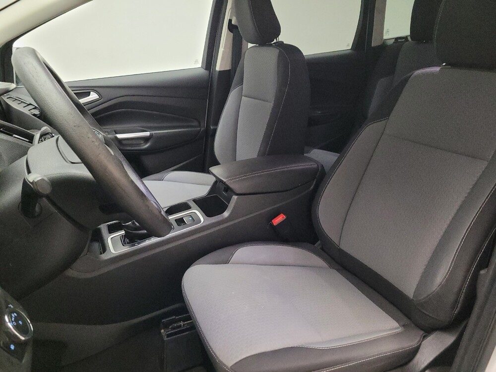 2019 Ford Escape in Riverside, CA 92504 - 18099603 17